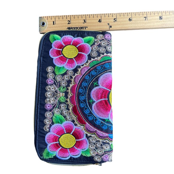 Embroidered Floral Double Zip Wallet Multicolor - Picture 5 of 7